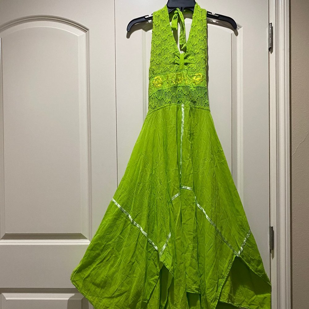 Whimsical Green Tie-Back Dress with Zig-zag Hem